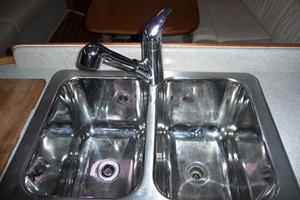 <span style= >Sink, Brushed Double Galley</span>