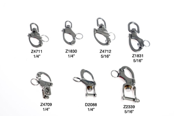 <span style= >Shackle, Snap, 5/16" Pin: C-30 and up Spinnaker Halyard</span>