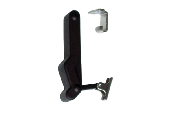 <span style= >Soft Latch Flexible Cover<br/> Draw Latch, Bent Catch</span>