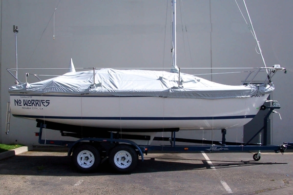 <span style= >Boat Cover C-250 Wheel Steered</span>