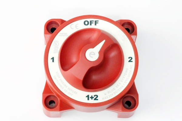 <span style= >Master Battery Selector Switch, Blue Sea</span>